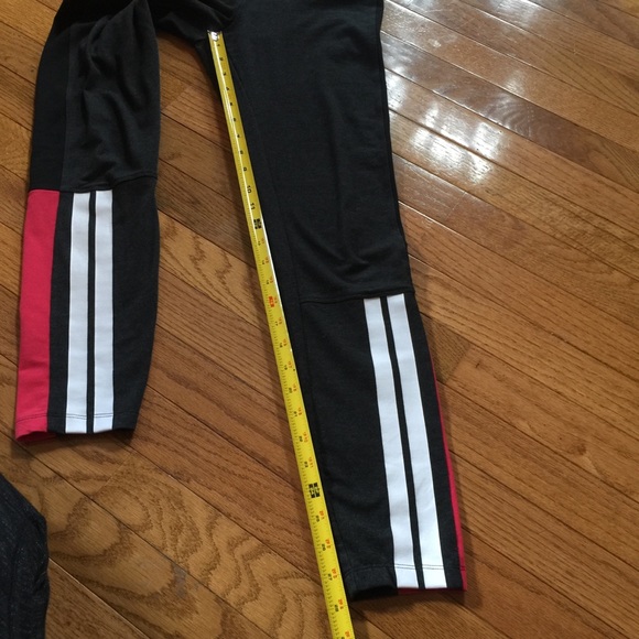 Victoria’s secret pink yoga leggings small - Picture 7 of 7